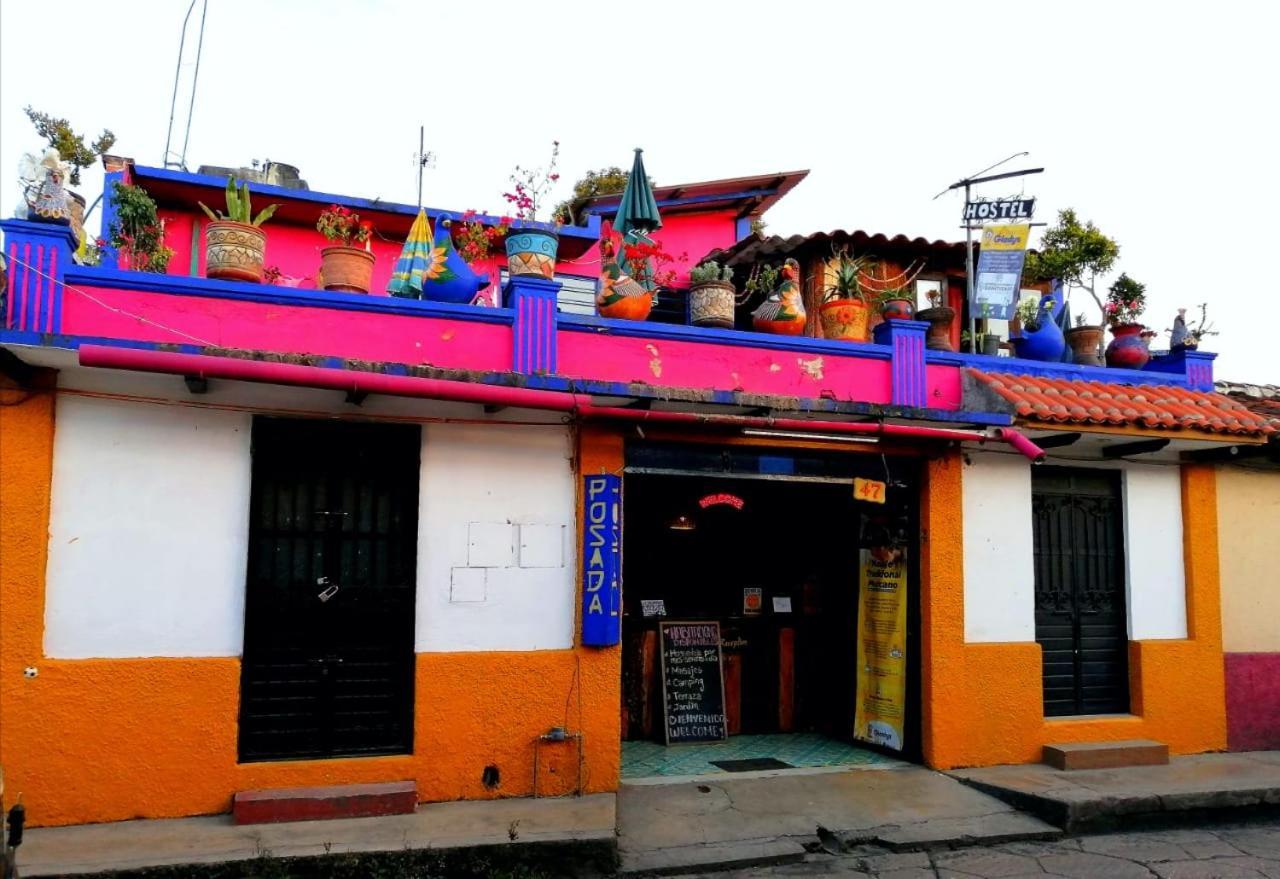Casa Lothuz Spacio Cultural Y Disidente San Cristóbal de Las Casas Kültér fotó