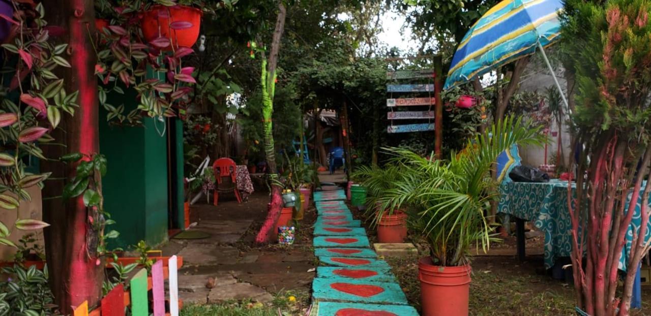 Casa Lothuz Spacio Cultural Y Disidente San Cristóbal de Las Casas Kültér fotó