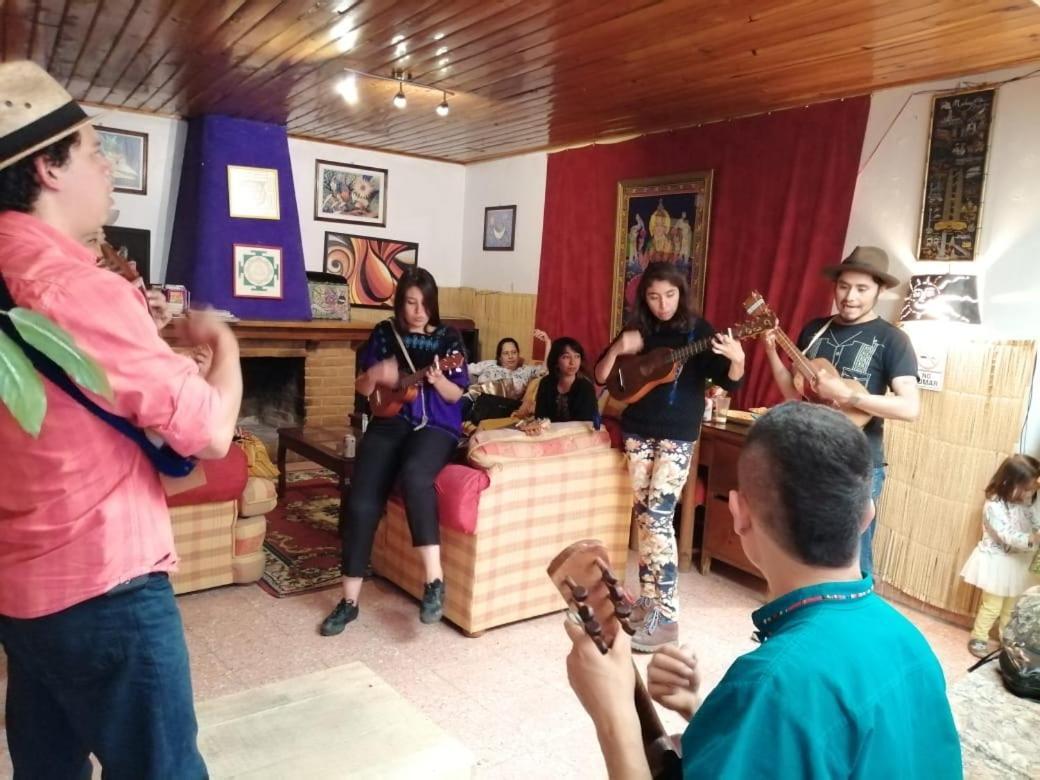 Casa Lothuz Spacio Cultural Y Disidente San Cristóbal de Las Casas Kültér fotó